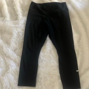 Athletic Nike leggings!